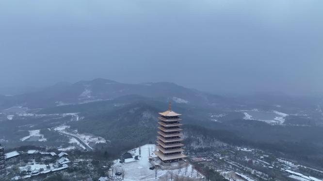 航拍南京牛首山风景区雪景