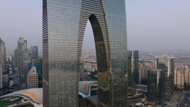 航拍日出时的苏州地标建筑东方之门