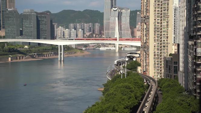 重庆江景轻轨地铁穿楼