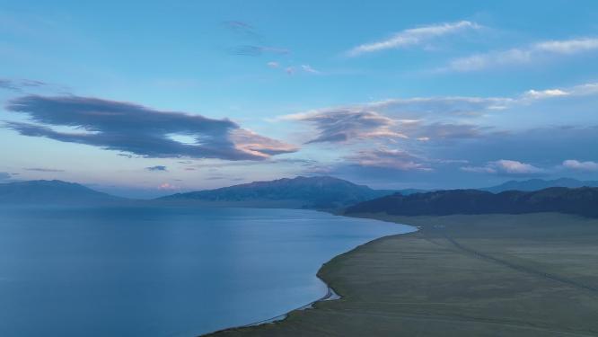中国新疆赛里木湖夏季风景