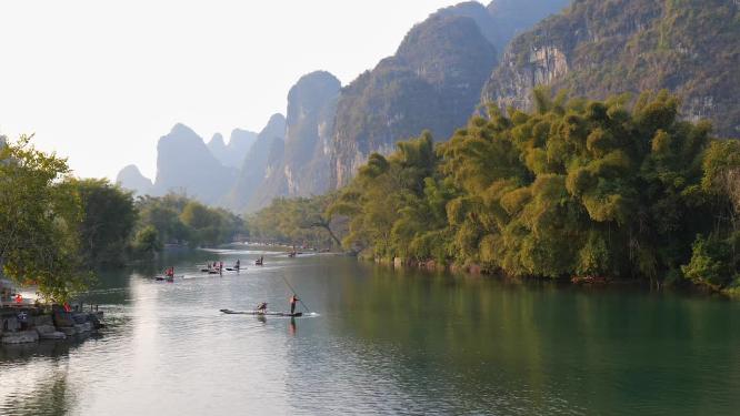 阳朔遇龙河竹筏漂流