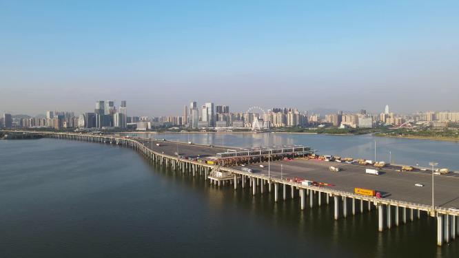 航拍广深沿江高速前海收费站车流