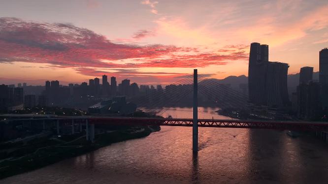 航拍重庆千厮门嘉陵江大桥朝霞城市景观