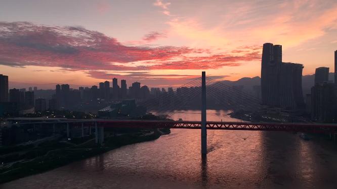航拍重庆千厮门嘉陵江大桥朝霞城市景观