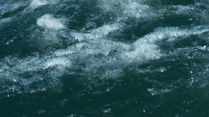 汹涌的海水江河湖海