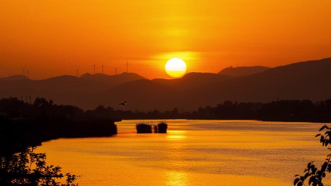 傍晚黄昏夕阳日落西山延时实拍空镜