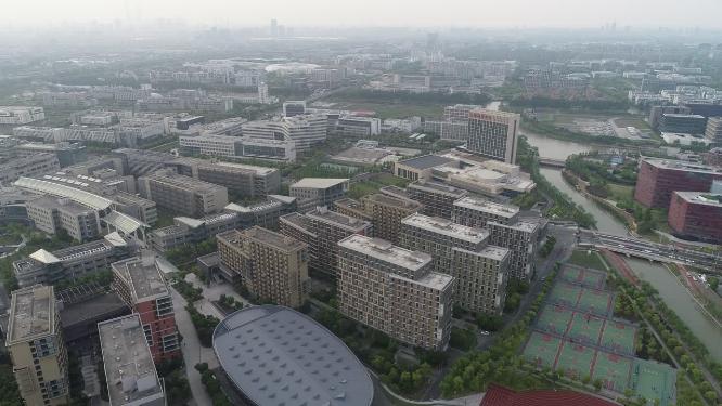 上海科技大学