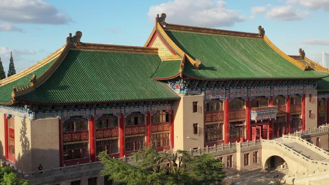 上海体育学院