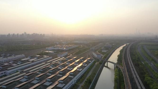 轨道交通川杨河基地车辆段太阳能板