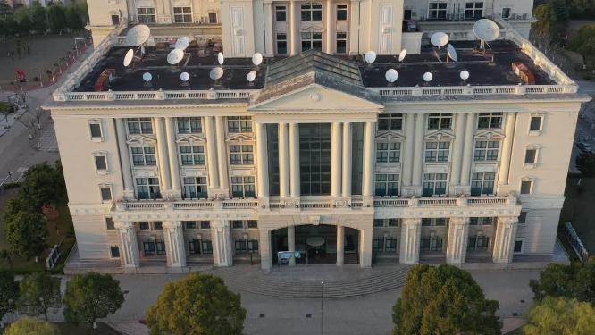 上海外国语大学