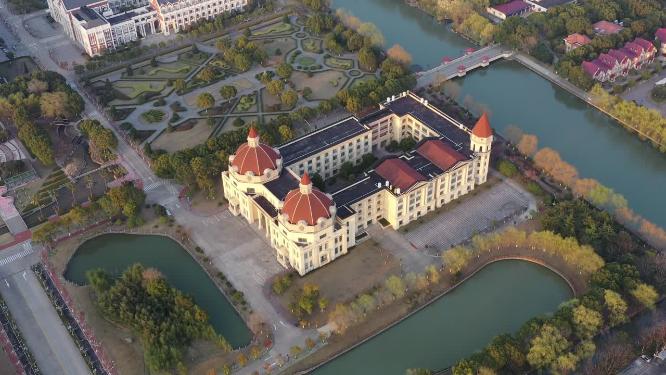 上海外国语大学