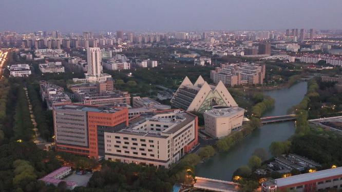 上海工程技术大学