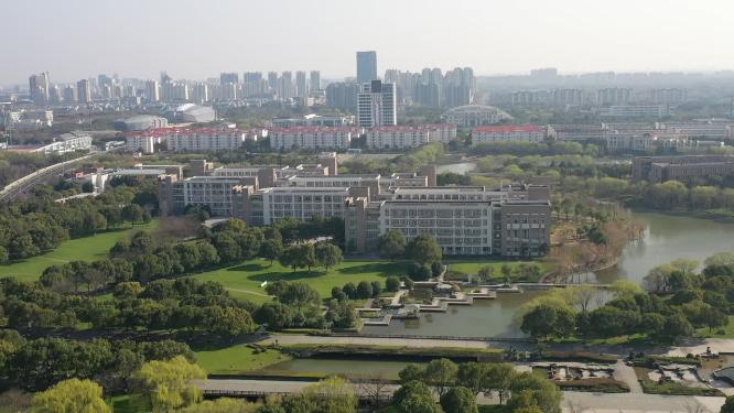 上海工程技术大学
