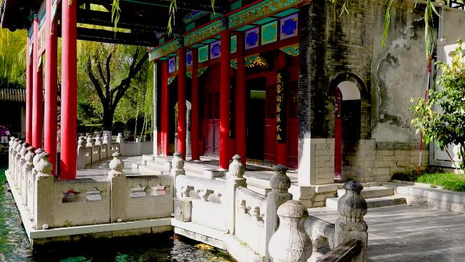 4K实拍泉城济南趵突泉公园景区旅游园林泉水视频