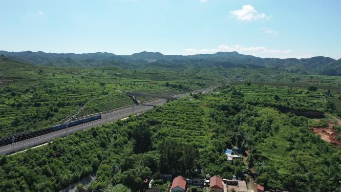 航拍新农村  乡村振兴   绿水青山