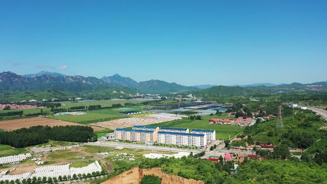 航拍新农村  乡村振兴   绿水青山
