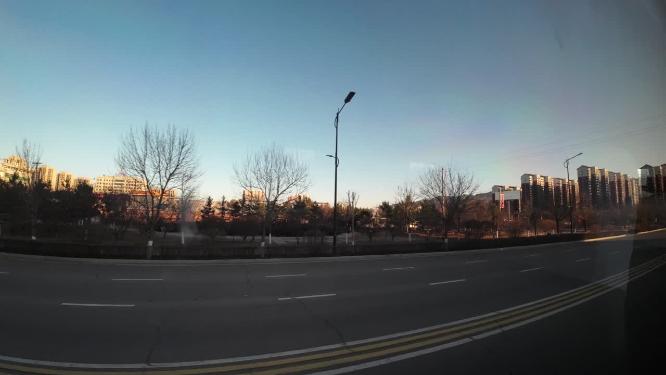车窗外风景