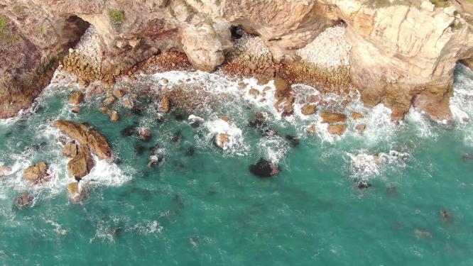 航拍大海海浪沙滩礁石深圳杨梅坑