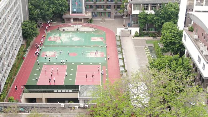 校园操场学生运动航拍
