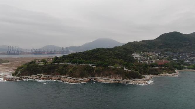 大海海浪沙滩礁石深圳大梅沙航拍