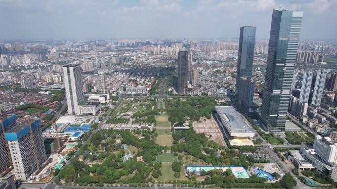江苏无锡太湖广场国金中心航拍