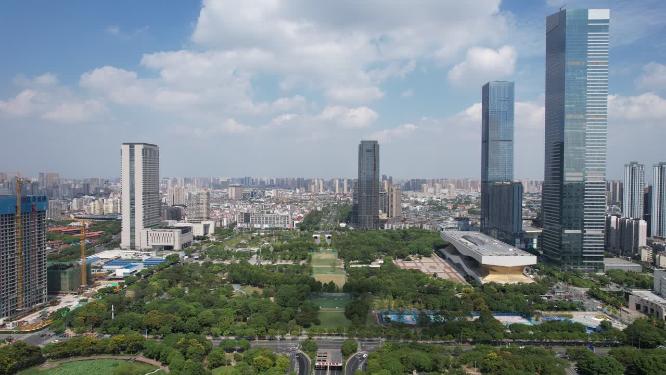 江苏无锡太湖广场国金中心航拍