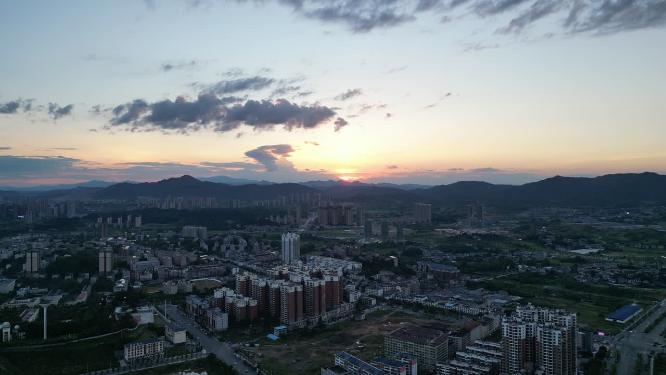 城市晚霞日落夕阳火烧云航拍