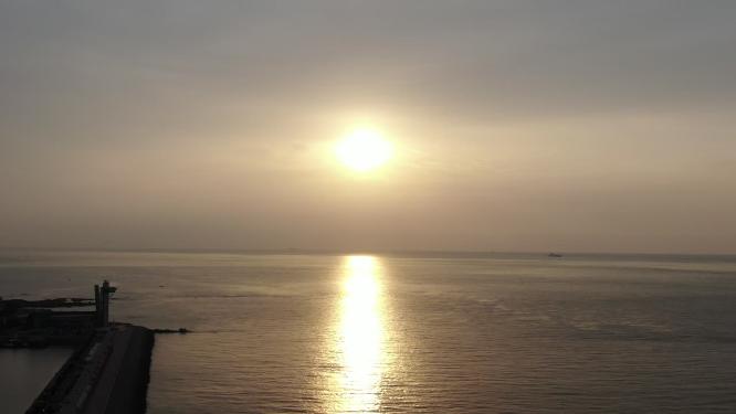 海上日出彩霞航拍