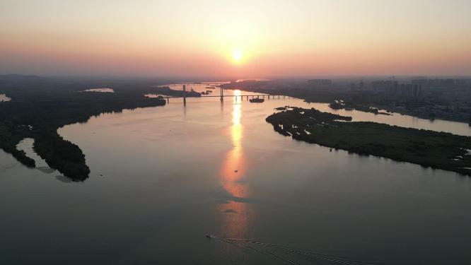 航拍长江日落晚霞夕阳