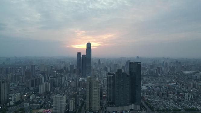 湖南长沙国金中心日出航拍