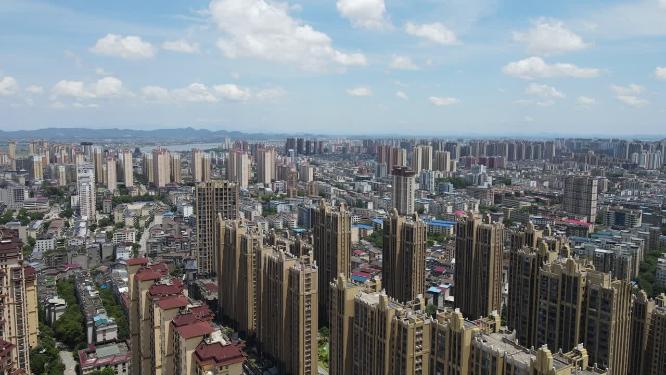 江西抚州城市高楼蓝天白云天际线航拍