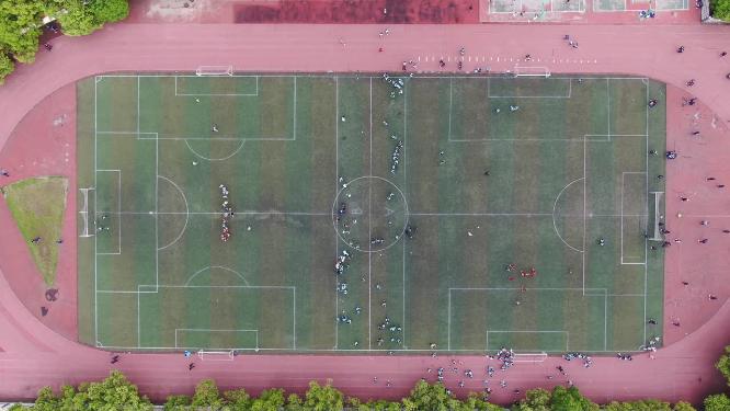 校园环境运动场学生锻炼航拍