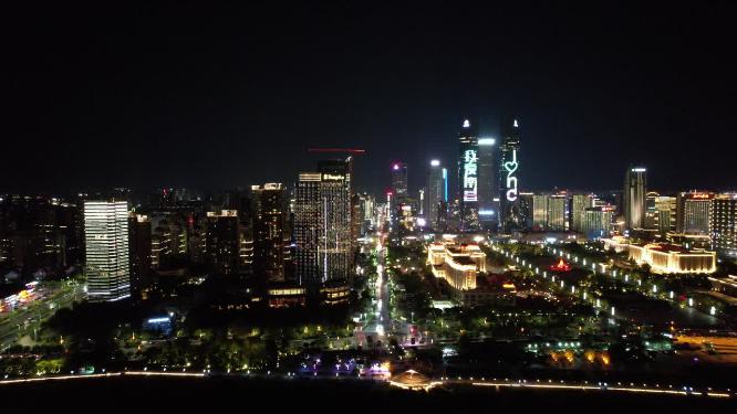 江西南昌绿地中心双子塔夜景灯光航拍
