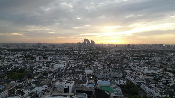江苏苏州城市清晨日出彩霞航拍