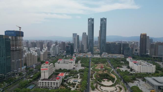 江西南昌绿地双子塔地标航拍
