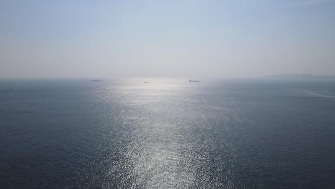 一望无际蓝色海洋航拍