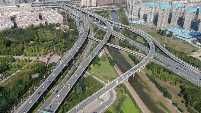 城市拥堵交通车辆行驶航拍