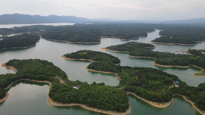 大自然青山绿水湖北洈水风景区航拍
