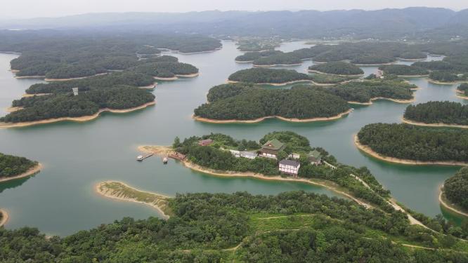 大自然青山绿水湖北洈水风景区航拍