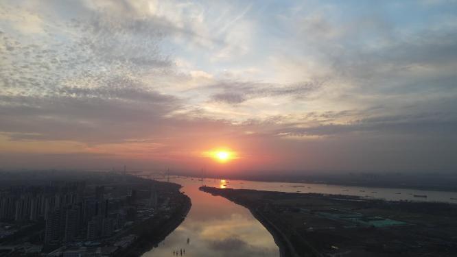 航拍长江日落晚霞夕阳