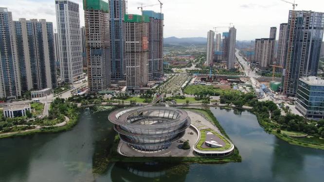 湖南长沙梅溪湖金茂双塔航拍