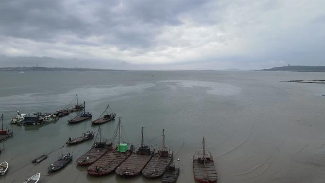 海边渔船航拍