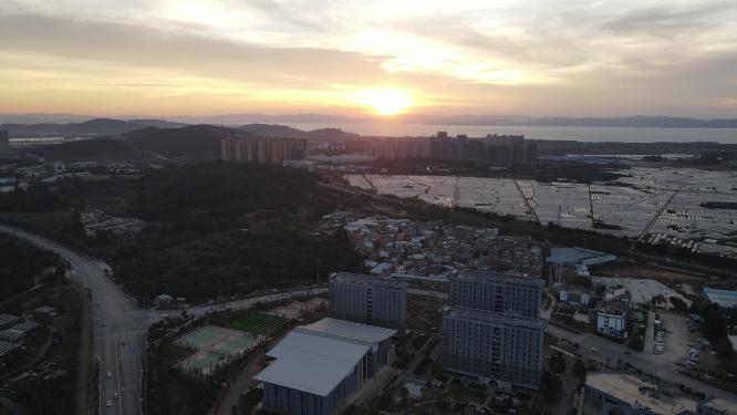 航拍云南昆明城市日落晚霞