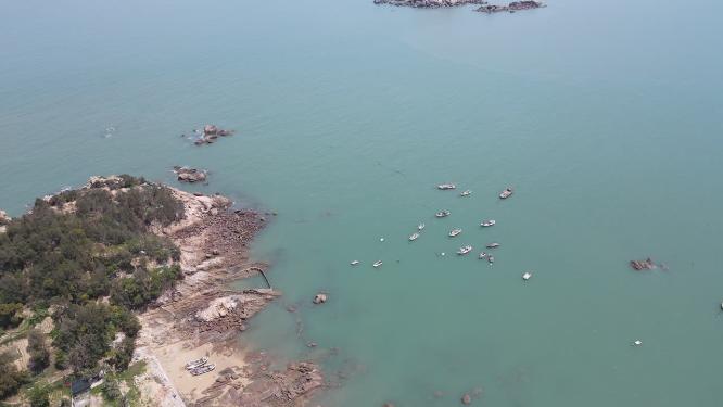 一望无际蓝色海洋航拍