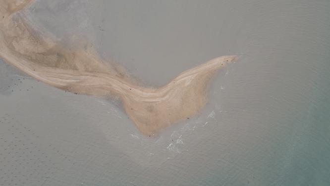 大海海洋渔船码头沙滩礁石航拍