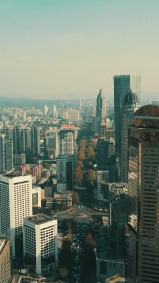南京城市高楼建设竖屏航拍