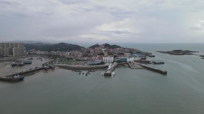 海边渔船航拍