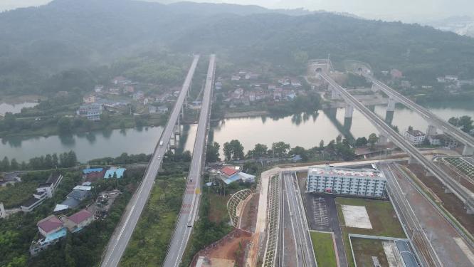 火车高速公路高架桥航拍