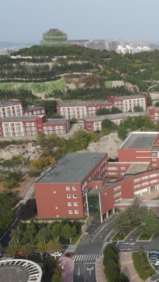 校园环境运动场学生锻炼航拍