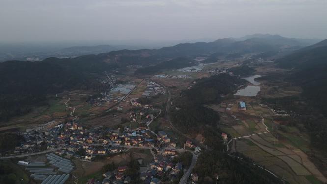 航拍南方集中乡村田园风光